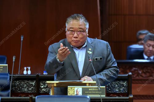 DATUK SERI TIONG KING SING