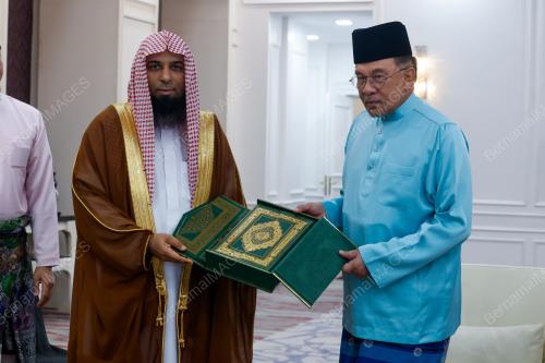 DATUK SERI ANWAR IBRAHIM
