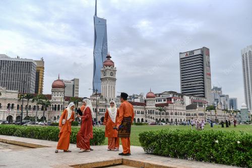 DATARAN MERDEKA RAYA
