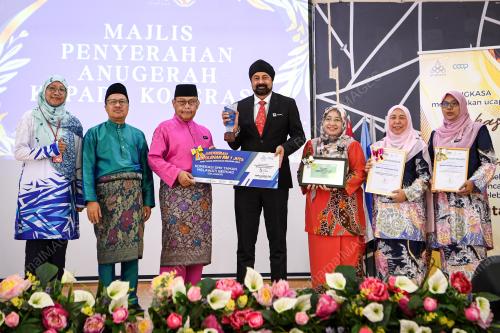 DATUK SERI DR ABDUL FATTAH ABDULLAH