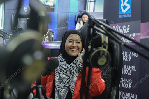 FARAH LEE