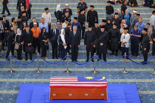 ALLAHYARHAM TUN ABDULLAH AHMAD BADAWI