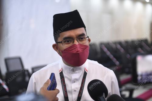 DATUK DR ASYRAF WAJDI DUSUKI