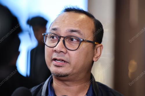 REZA HUZAIRI ZAINUDIN