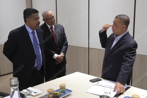DATUK SERI SAARANI MOHAMAD