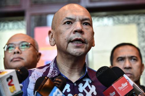 DATUK ARMIZAN MOHD ALI