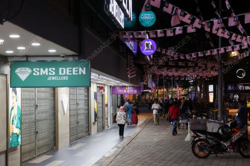 PENIAGA JALAN MASJID INDIA