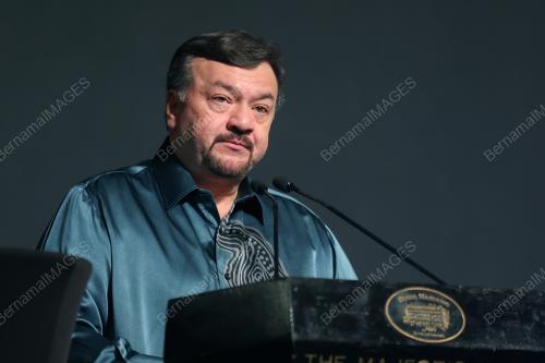 DATUK SERI AMIR HAMZAH AZIZAN