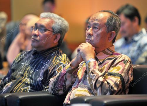 TENGKU DATUK SERI ZAFRUL ABDUL AZIZ