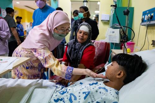 DATUK SERI DR WAN AZIZAH WAN ISMAIL