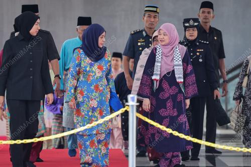 RAJA ZARITH SOFIAH