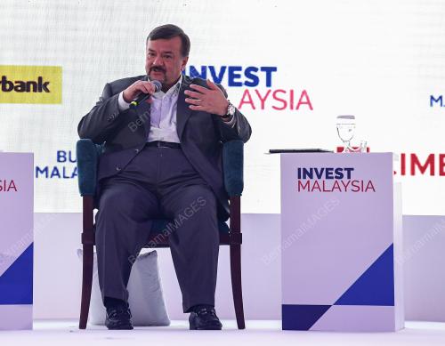 DATUK SERI AMIR HAMZAH AZIZAN
