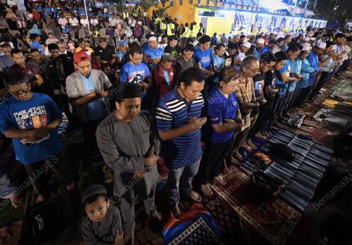 KL92_16052018_SOLAT