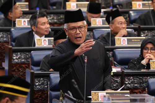DATUK SERI HAMZAH ZAINUDIN