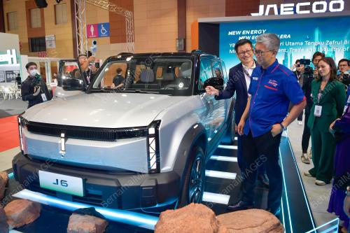 TENGKU DATUK SERI ZAFRUL ABDUL AZIZ