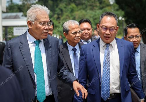 DATUK SERI HAMZAH ZAINUDDIN