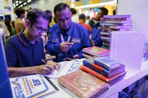 PROGRAM DUA TAHUN KERAJAAN MADANI