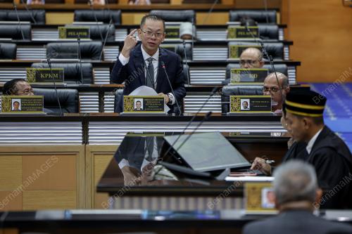 DATUK CHAN FOONG HIN