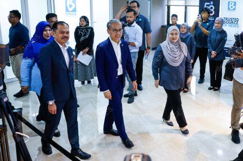DATUK FAHMI FADZIL