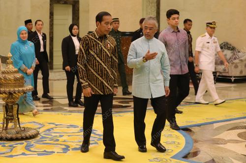 AL-SULTAN ABDULLAH RI'AYATUDDIN AL-MUSTAFA BILLAH SHAH