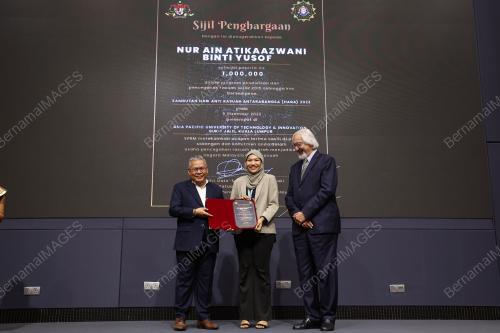 DATUK SERI NORAZLAN MOHD RAZALI