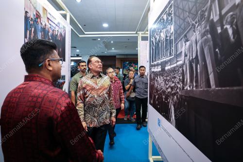 DATUK SERI ANWAR IBRAHIM
