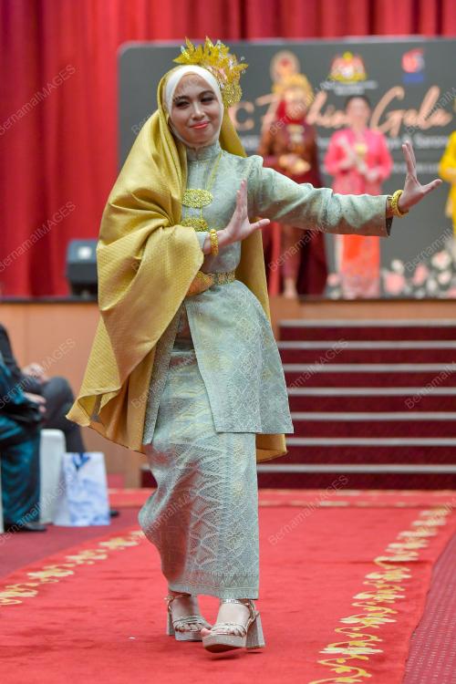 ALC FASHION GALA THREADING ASEAN UNITY