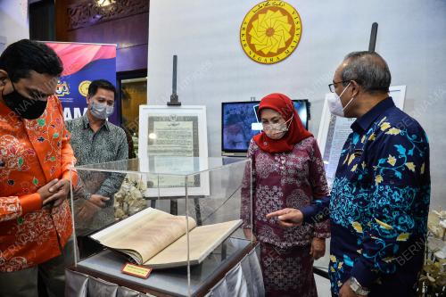 DATUK SERI NANCY SHUKRI
