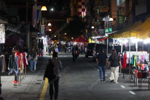 PENIAGA JALAN MASJID INDIA