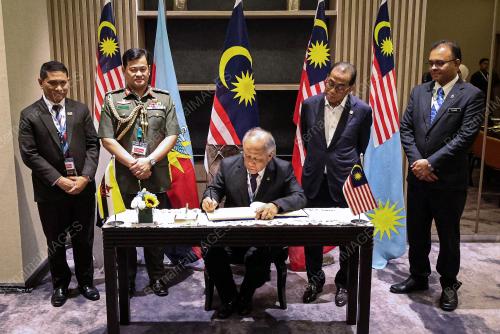 DATUK SERI MOHAMED KHALED NORDIN
