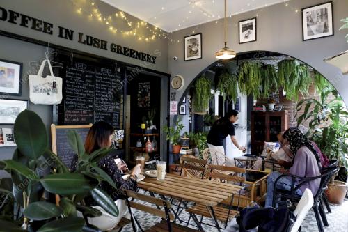 THE 28 CAFE
