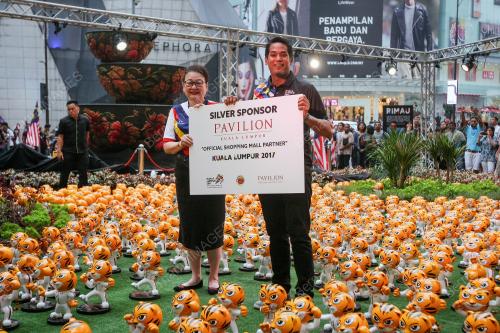 KL94_08082017_SEA_BN201708072147