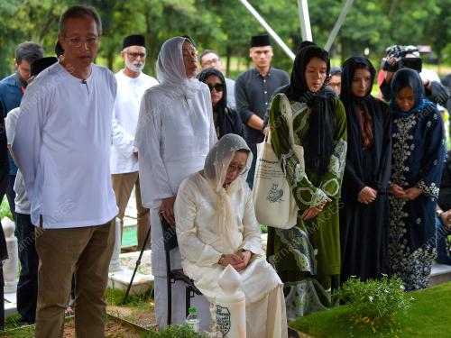 TOH PUAN NA'IMAH ABDUL KHALID