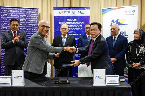 DATUK SERI WAN ROSDY WAN ISMAIL
