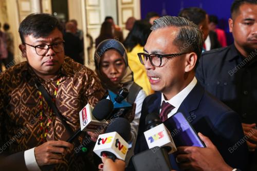 FAHMI FADZIL