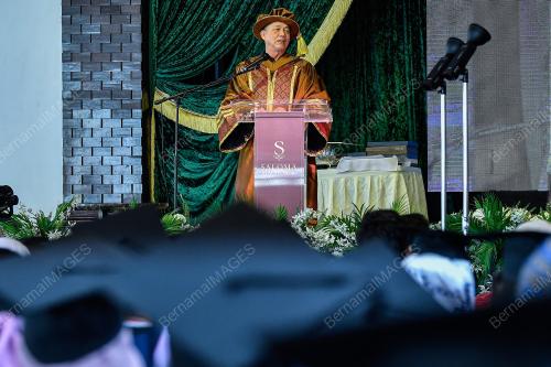 DATUK SERI FADILLAH YUSOF