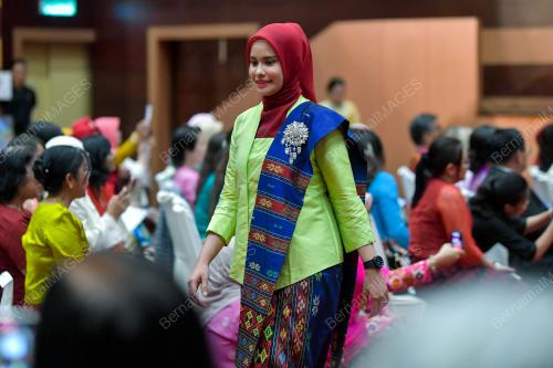 ALC FASHION GALA THREADING ASEAN UNITY
