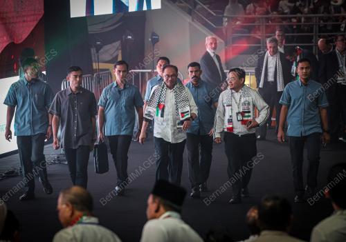DATUK SERI ANWAR IBRAHIM
