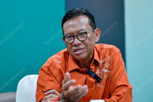 DATUK SERI AHMAD SHABERY CHEEK