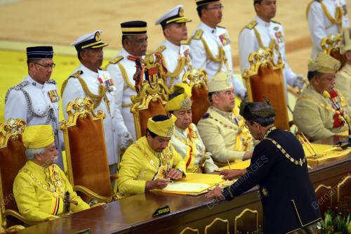 KL95_13122016_AGONG