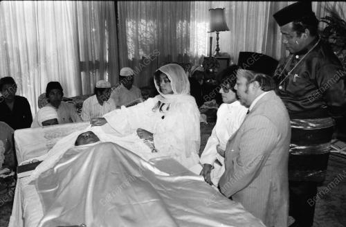 TAN SRI SYED NASIR