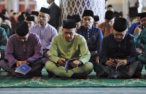 DATUK SERI MOHD KHALID ISMAIL