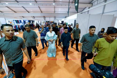 DATUK FAHMI FADZIL