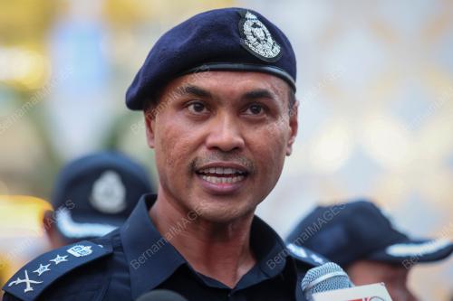 DATUK AZRY AKMAR AYOB