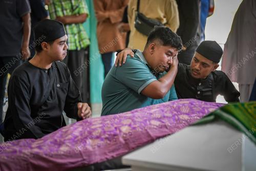 SOLAT JENAZAH PENUTUT CEMERLANG