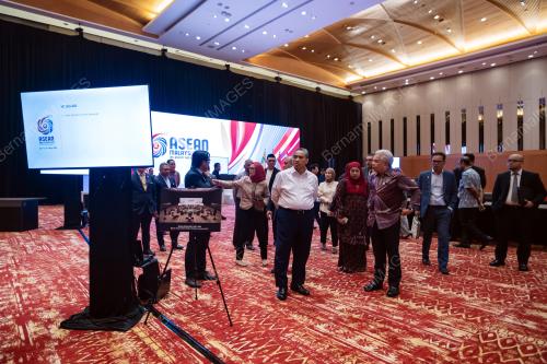 TAN SRI SHAMSUL AZRI ABU BAKAR