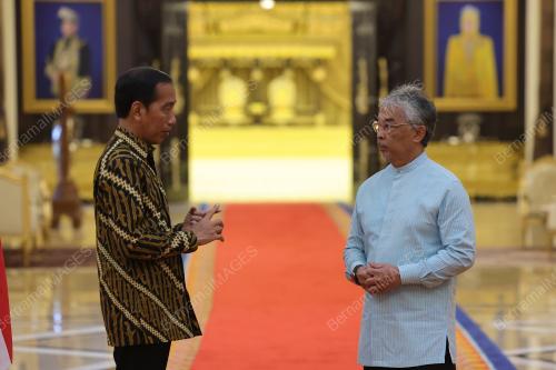 AL-SULTAN ABDULLAH RI'AYATUDDIN AL-MUSTAFA BILLAH SHAH