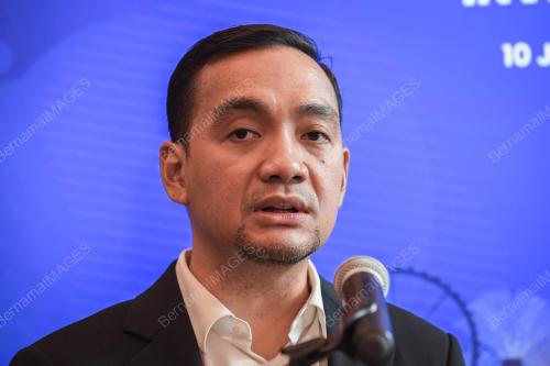 DATUK ONN HAFIZ GHAZI