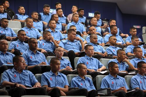 SESI PERJUMPAAN BERSAMA PELATIH PLKN