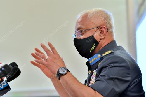 TAN SRI AFFENDI BUANG